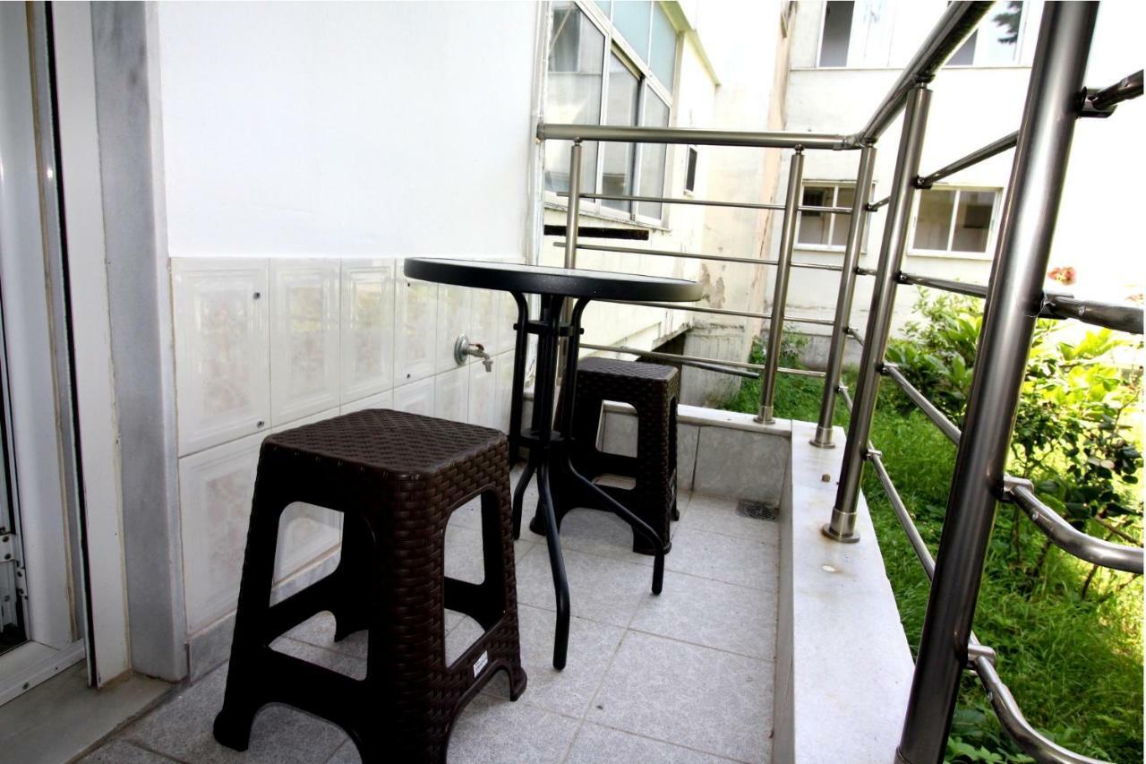 Dimitris Flat Apartment Неойе Епиватай Екстериор снимка